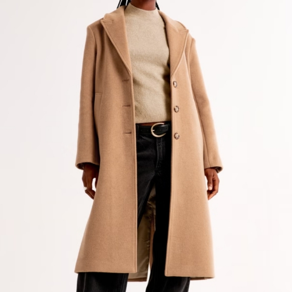 The A&F Dad Coat- Abercrombie & Fitch- Tan- Womens Small